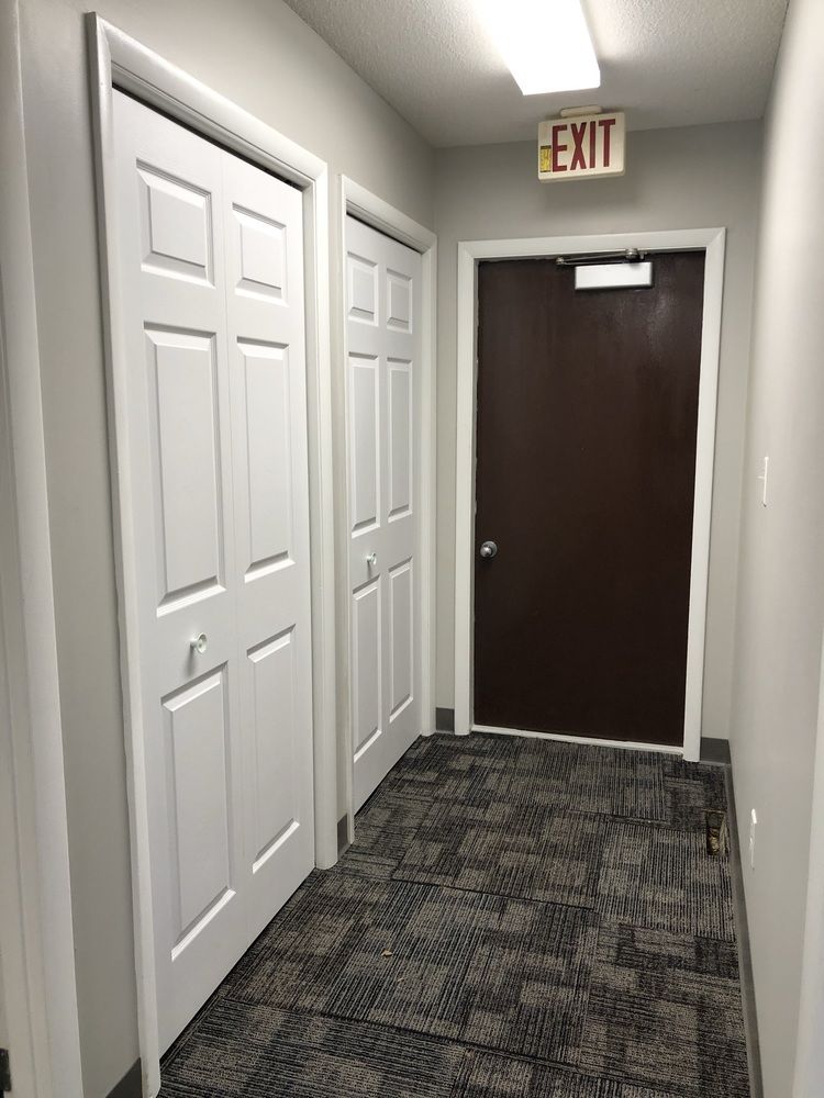 Medical/ Professional Office : 360 Plaza Drive, Suite 1B, Columbus, IN 47201